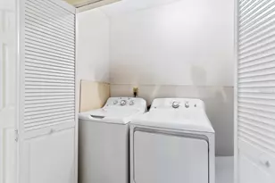 1637 SE Paradise Cir W, Crystal River, FL 34429 - Photo 28