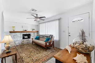 8061 49th Ave N, Saint Petersburg, FL 33709 - Photo 4