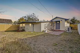 8061 49th Ave N, Saint Petersburg, FL 33709 - Photo 28