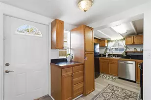 8061 49th Ave N, Saint Petersburg, FL 33709 - Photo 18