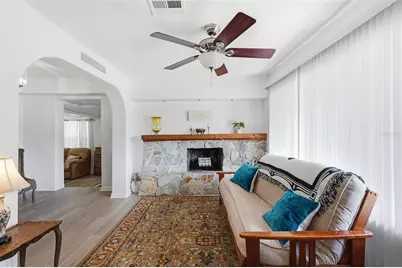 8061 49th Avenue N, Saint Petersburg, FL 33709 - Photo 6