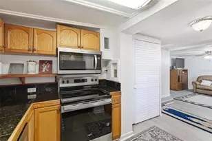 8061 49th Ave N, Saint Petersburg, FL 33709 - Photo 20