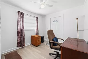 8061 49th Ave N, Saint Petersburg, FL 33709 - Photo 8