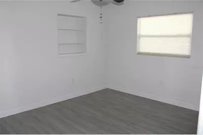 10704 50th Avenue N, Saint Petersburg, FL 33708 - Photo 12