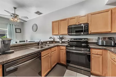 9092 Iron Oak Avenue, Tampa, FL 33647 - Photo 12