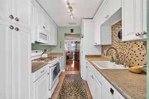 2850 59th Street S, Gulfport, FL 33707 - Photo 14