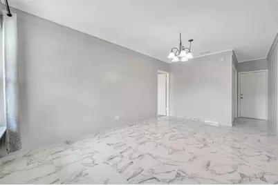 3230 51st Street N, Saint Petersburg, FL 33710 - Photo 4