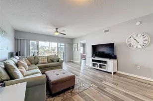 1200 Country Club Dr, Largo, FL 33771 - Photo 12