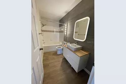 1195 Villagio Circle #101, Sarasota, FL 34237 - Photo 10