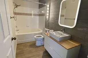 1195 Villagio Cir, Sarasota, FL 34237 - Photo 10