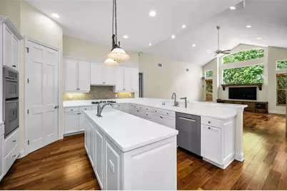 2270 Christy Lane, Oldsmar, FL 34677 - Photo 14