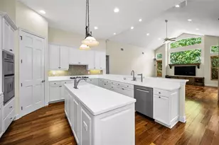 2270 Christy Ln, Oldsmar, FL 34677 - Photo 14