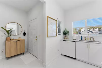 4708 Gurnet Court, Tampa, FL 33611 - Photo 4