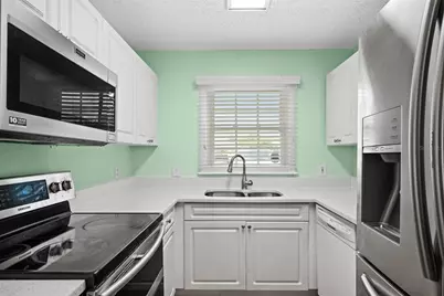 13734 Orange Sunset Drive, Tampa, FL 33618 - Photo 12