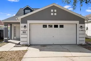 512 Cape Cod Cir, Valrico, FL 33594 - Photo 1