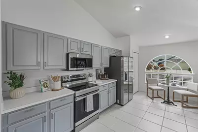 31137 Whinsenton Drive, Wesley Chapel, FL 33543 - Photo 20