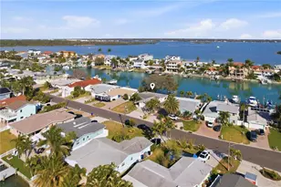 541 Lillian Dr, Madeira Beach, FL 33708 - Photo 36