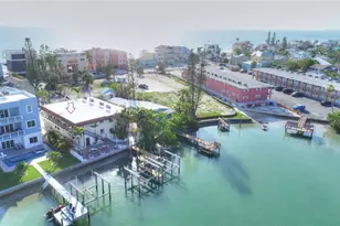 8535 Blind Pass Dr, Treasure Island, FL 33706 - Photo 20