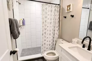 8535 Blind Pass Dr, Treasure Island, FL 33706 - Photo 8