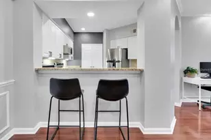 3308 Bay Club Cir, Tampa, FL 33607 - Photo 12