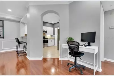 3308 Bay Club Circle, Tampa, FL 33607 - Photo 6