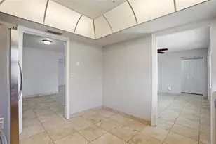 6338 21st St N, Saint Petersburg, FL 33702 - Photo 14