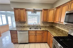 1128 Trellis Ave, Spring Hill, FL 34606 - Photo 8