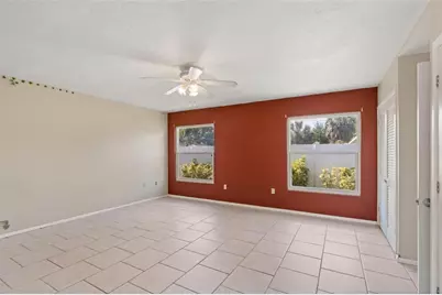 138 Davison Avenue NE, Saint Petersburg, FL 33703 - Photo 10