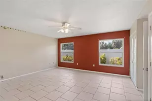 138 Davison Ave NE, Saint Petersburg, FL 33703 - Photo 10