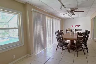 1595 Oak Ln, Clearwater, FL 33764 - Photo 18