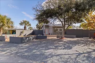 890 65th St S, Saint Petersburg, FL 33707 - Photo 28