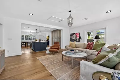 410 35th Avenue NE, Saint Petersburg, FL 33704 - Photo 10