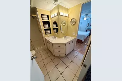 34412 Oleander Drive N, Pinellas Park, FL 33781 - Photo 12