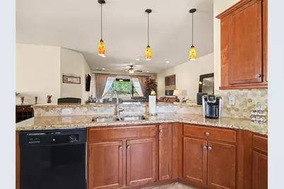 15640 Aurora Lake Circle, Wimauma, FL 33598 - Photo 6