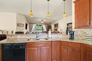 15640 Aurora Lake Cir, Wimauma, FL 33598 - Photo 6