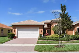 15640 Aurora Lake Cir, Wimauma, FL 33598 - Photo 1