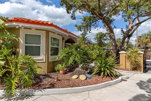 6719 Udell Ln, Hudson, FL 34667 - Photo 6