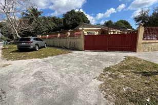 995 NW 114th St, Miami, FL 33168 - Photo 4