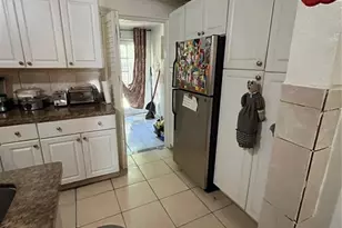 995 NW 114th St, Miami, FL 33168 - Photo 18