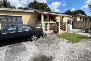 995 NW 114th St, Miami, FL 33168 - Photo 8