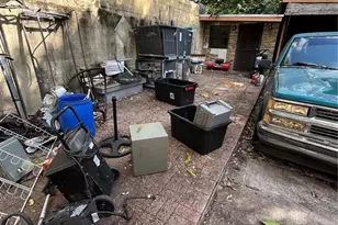 995 NW 114th St, Miami, FL 33168 - Photo 54