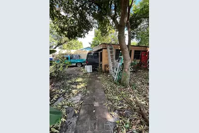 995 NW 114th Street, Miami, FL 33168 - Photo 52