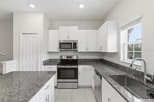 4742 Tuscan Loon Dr, Tampa, FL 33619 - Photo 12