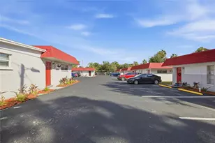 11733 N 12th St, Tampa, FL 33612 - Photo 12
