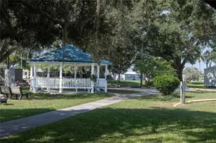 5341 Powhattan St, Zephyrhills, FL 33542 - Photo 42