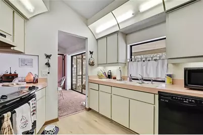 2292 Estill Avenue, Spring Hill, FL 34609 - Photo 10