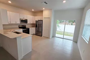 36110 Risa Michele St, Zephyrhills, FL 33541 - Photo 4