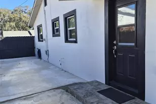 709 Debra Lynne Dr, Brandon, FL 33511 - Photo 1