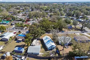 407 Pevetty Dr, Plant City, FL 33563 - Photo 38