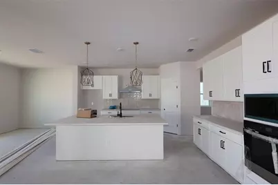 15235 Eastlyn Drive, Bradenton, FL 34212 - Photo 6